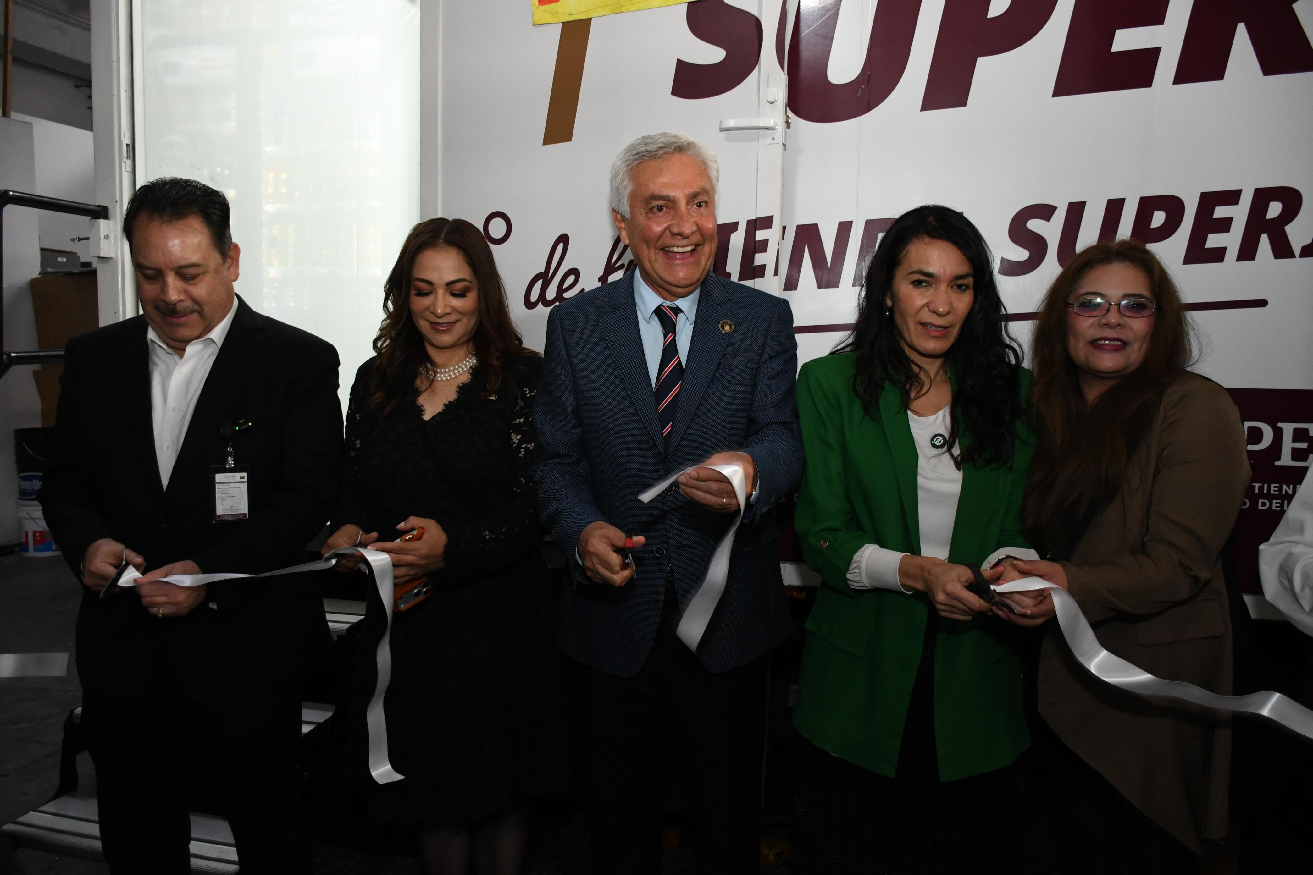 Inauguración de la Unidad Móvil de SuperISSSTE en el Tribunal Federal de Conciliación y Arbitraje